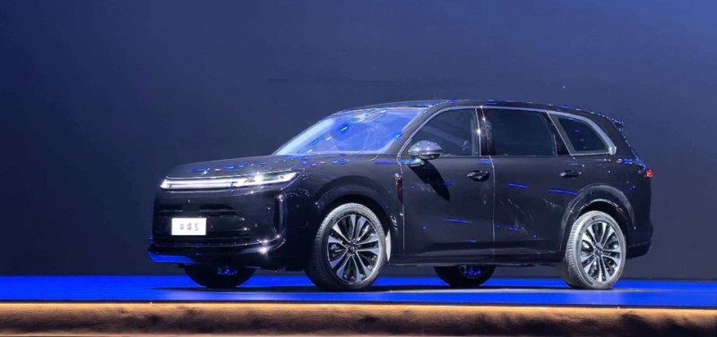 Early May Launch! SAIC-GM-Wuling & Huawei’s First Co-Op Model Debuts – Hua Jing Brand’s Independent Launch Counts Down